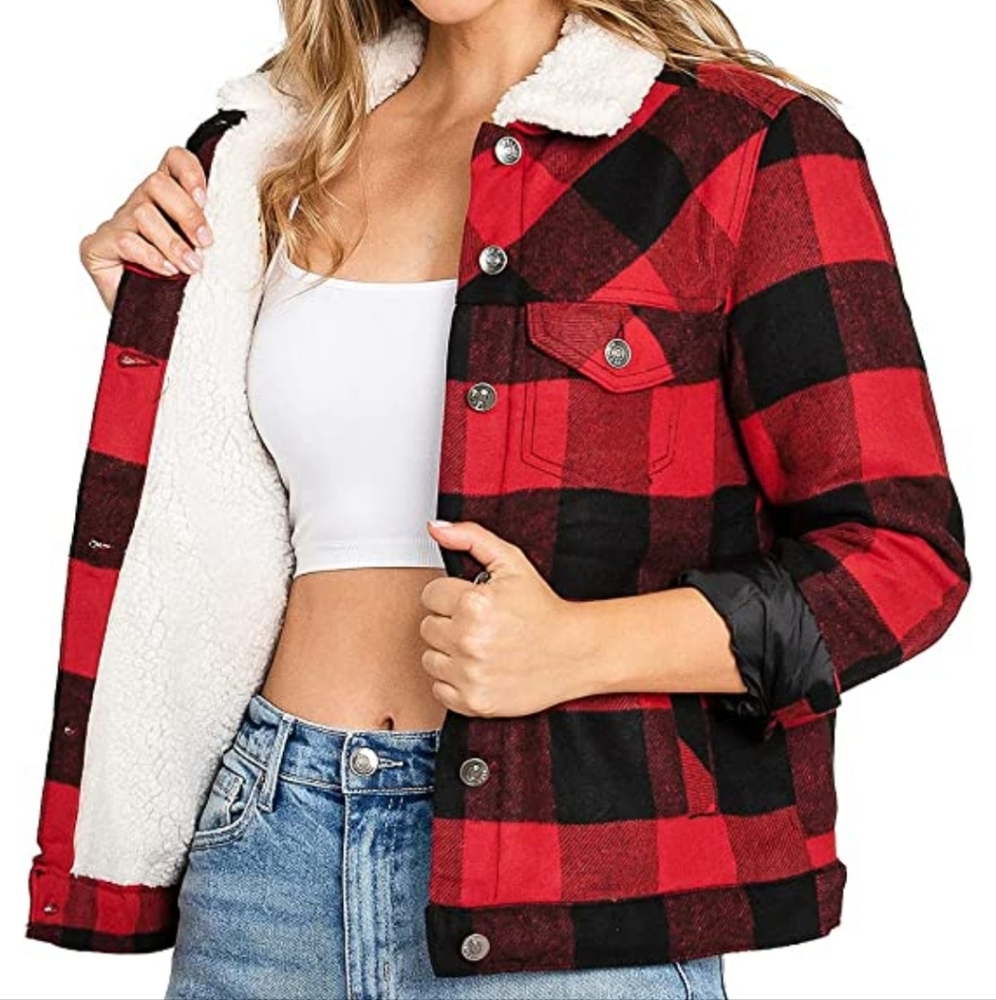 Women's Love Tree Plaid Sherpa Jacket Size M